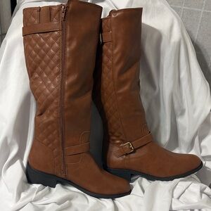St. John's Bay Tan Darling Quilted Stacked Heel Boots